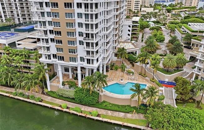 1 bed, 1.5 baths, $3,500, Unit # 808