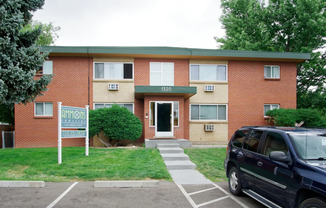 1320 Ammons St.