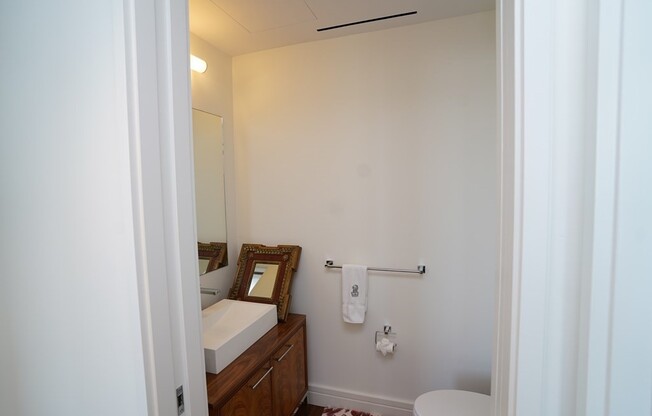 2 beds, 2.5 baths, 1,403 sqft, $24,000, Unit 5103