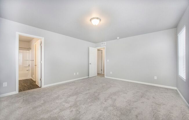 4 beds, 2.5 baths, $2,495