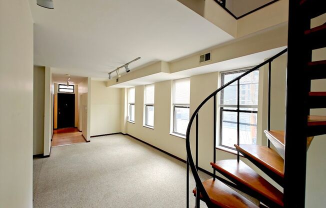 856 N May