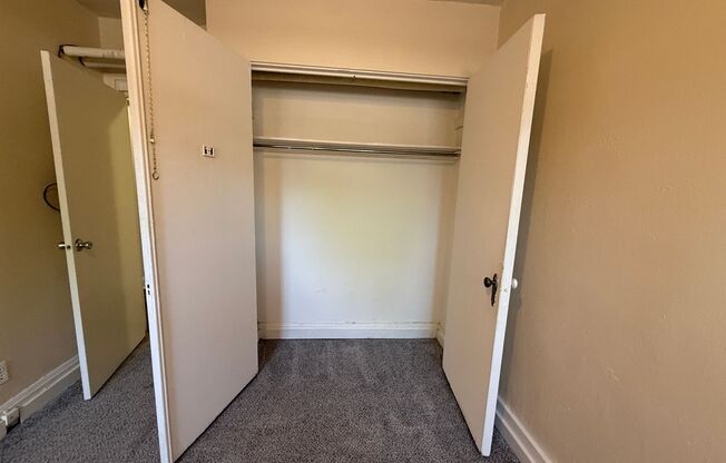 1 bed, 1 bath, $975, Unit 3