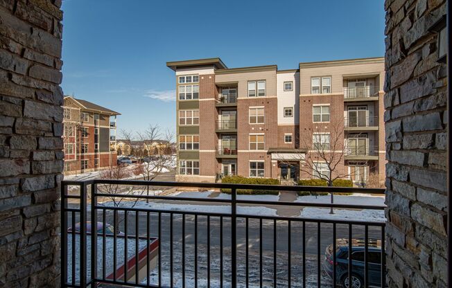 1 bed, 1 bath, 765 sqft, $1,390, Unit 8101-413
