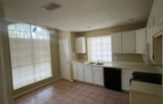 3 beds, 2.5 baths, $1,725