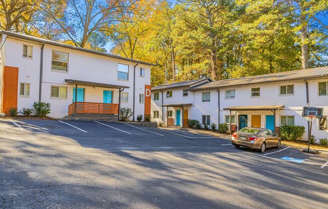 2 beds, 1 bath, 725 sqft, $1,199, Unit C5