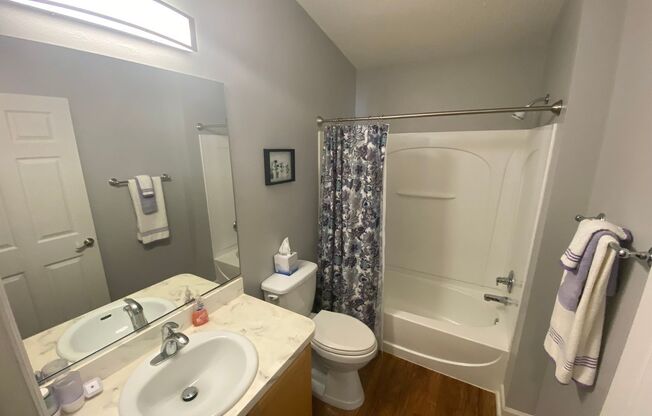 2 beds, 2 baths, $3,000