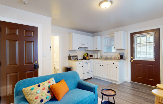 22 HEWS ST