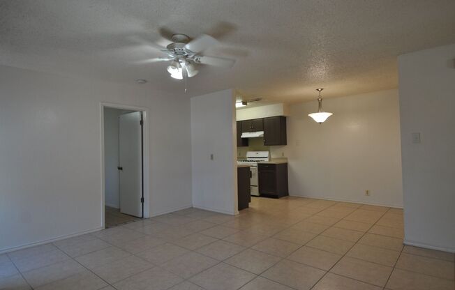 3 beds, 2 baths, 957 sqft, $1,525