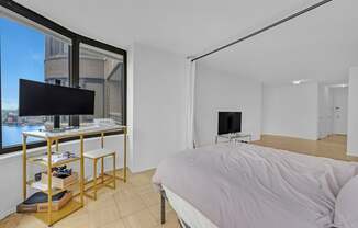 Studio, 1 bath, 571 sqft, $4,100, Unit 31H