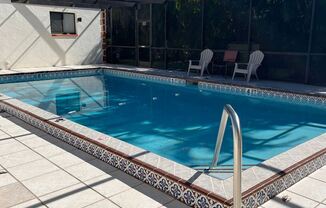 130-136 W. Cape Coral Pkwy
