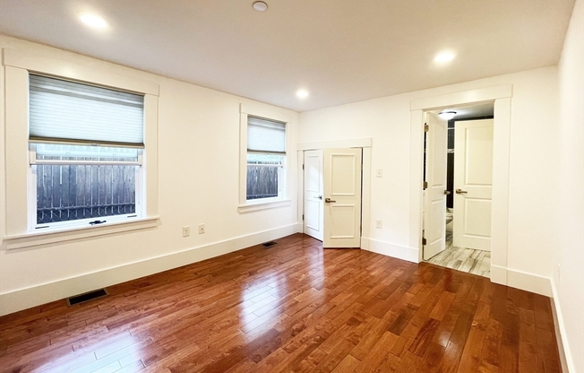 2 AUBURN AVE
