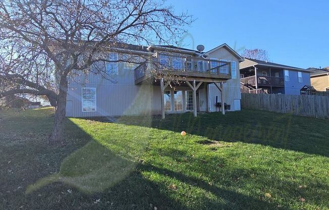 STUNNING GRAIN VALLEY HOME!!!