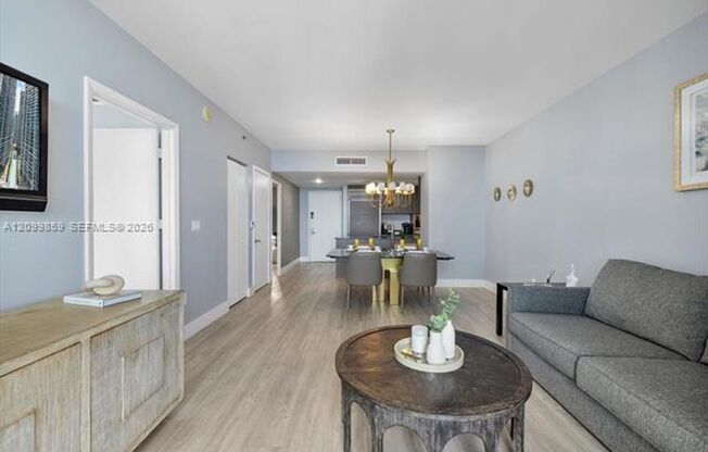 2 beds, 1 bath, $6,470, Unit # 4309