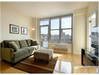 249 E 118 ST