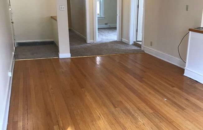 2 beds, 1 bath, $1,345, Unit 12