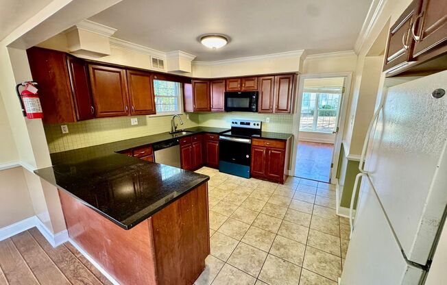 5 beds, 3 baths, $3,795, Unit Voorhees