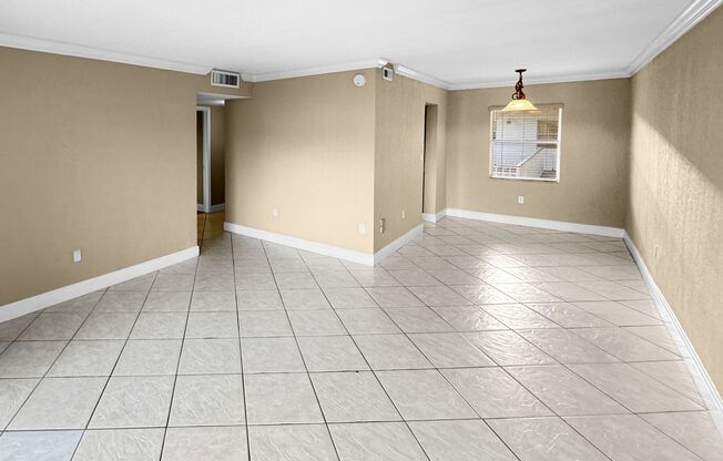 2 beds, 1 bath, $2,050, Unit Apt 209E