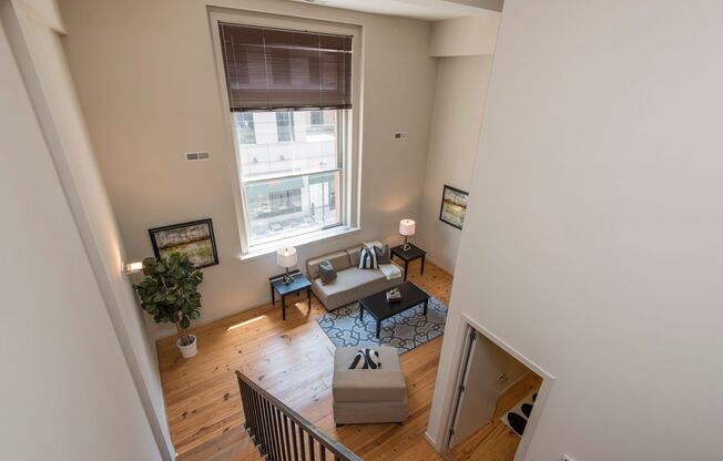 2 beds, 2 baths, $2,995, Unit #204