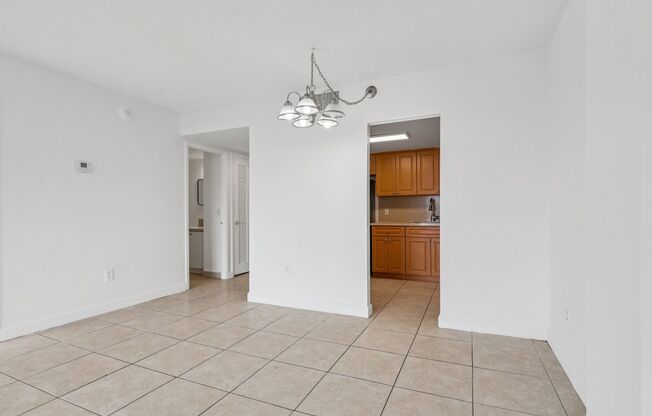 1 bed, 1.5 baths, 780 sqft, $1,850, Unit 210N