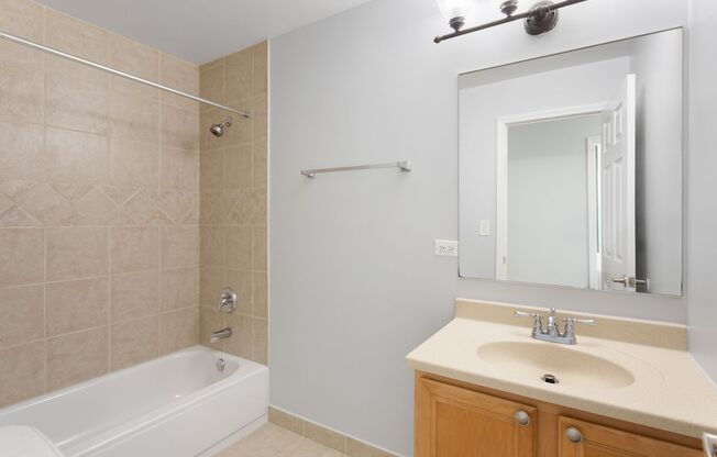 2 beds, 2 baths, 950 sqft, $2,500, Unit 503