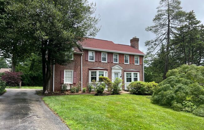 Stunning 4-Bedroom Single Family Home in Penn Valley! Available NOW!