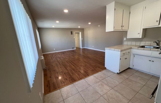 1 bed, 1 bath, $2,200, Unit #19