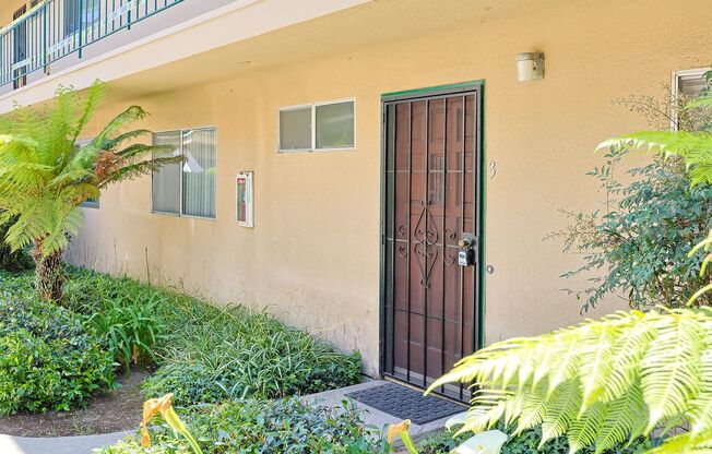 Spacious 2-Bed, 2-Bath Condo in Prime North Clairemont Location!