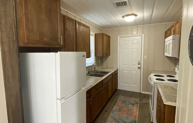 1 bed, 1 bath, $1,050