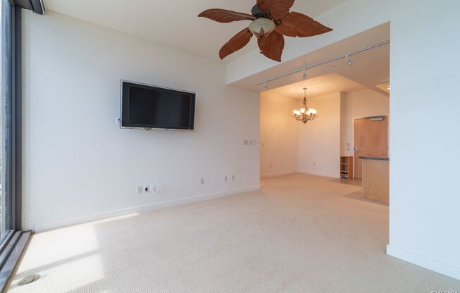 2BR/2BA/2PKG in Keola Lai, Kakaako. Ocean, city & sunset views!