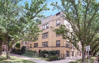 4301 4303 N FRANCISCO