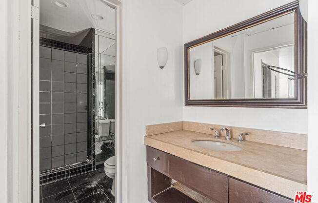 2 beds, 2 baths, 860 sqft, $3,550, Unit 805