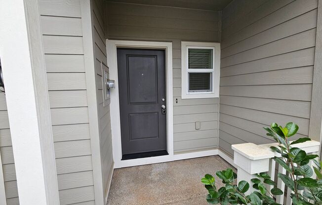Townhome in South Salem with Washer/Dryer ~ 5743 Karen Lynn