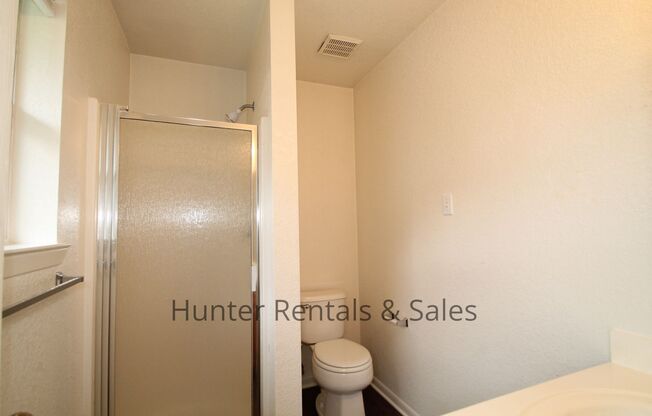 2 beds, 2 baths, $1,025, Unit Unit A