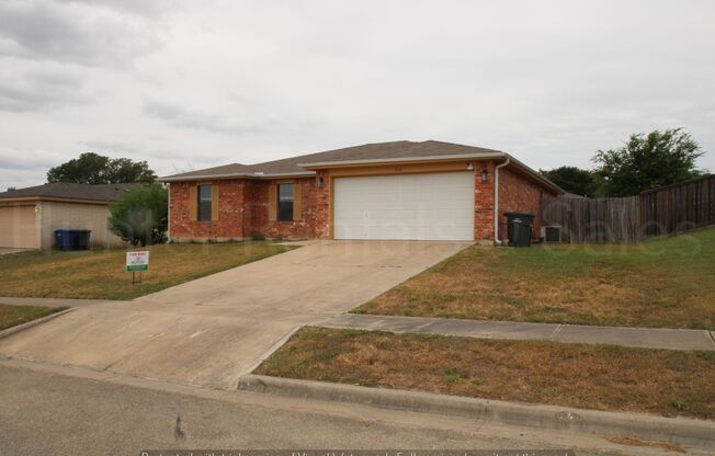 4 beds, 2 baths, $1,750