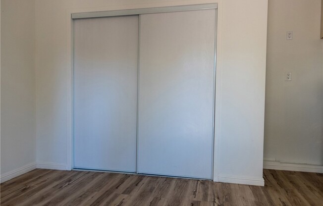 Studio, 1 bath, 400 sqft, $2,000