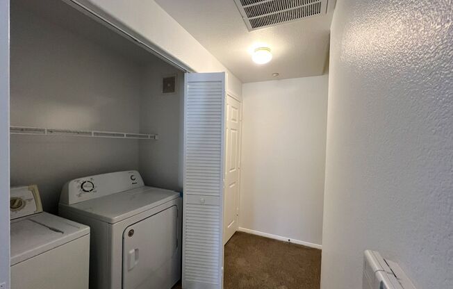 3 beds, 2 baths, $1,675, Unit # 1081