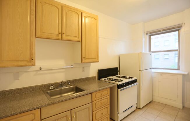 Studio, 1 bath, $1,795, Unit #307