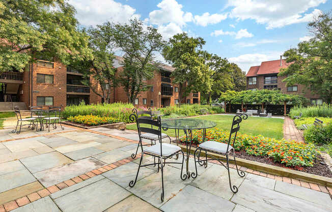 Courtyard With Ample Sitting at The Greens at Columbia, Maryland