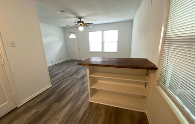 Centrally located Home in Hurst