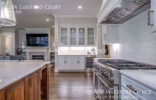 1104 LUSITANO CT