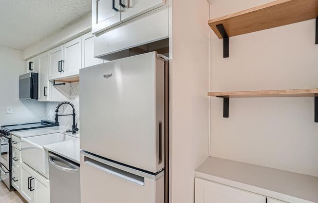 2 beds, 1 bath, 550 sqft, $1,575, Unit 103