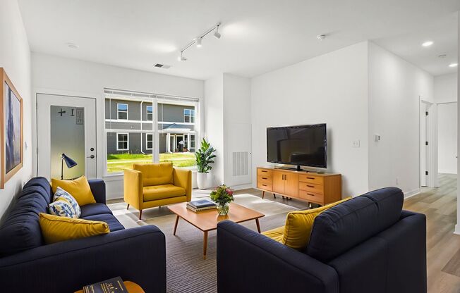 2 beds, 2 baths, 1,032 sqft, $1,700, Unit 123 Boneset Ave. Apt 3