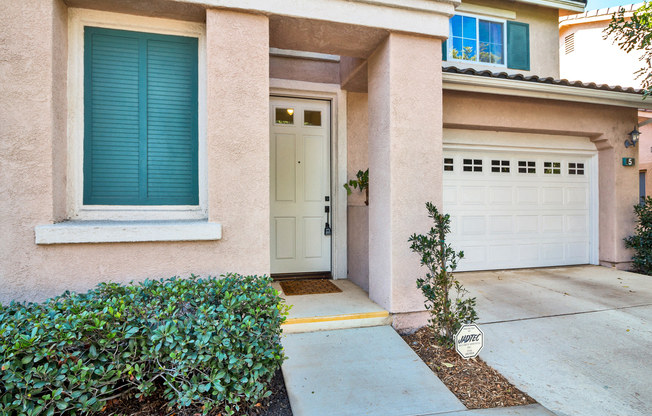 Highly sought-after 3/2.5 SFR in Westpark Raveena in Irvine!