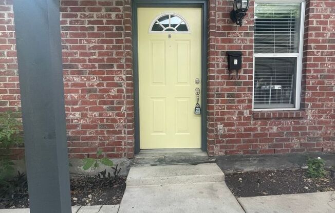 Eleanor Ave (MN 2)