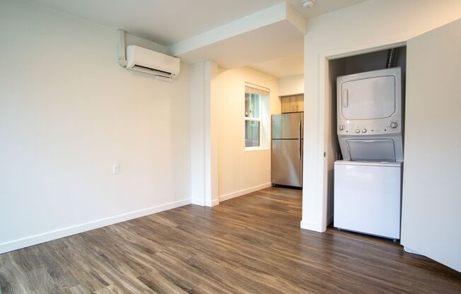 037 - 1834 Apartments