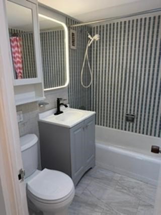1 bed, 1 bath, 500 sqft, $2,800, Unit 212