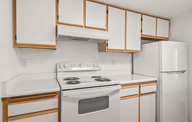 2 beds, 2 baths, 1,000 sqft, $1,450, Unit 30