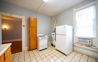 Studio, 1 bath, $875, Unit 250 R