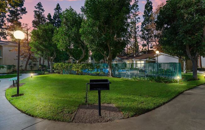 2 beds, 1 bath, 876 sqft, $2,495, Unit C111