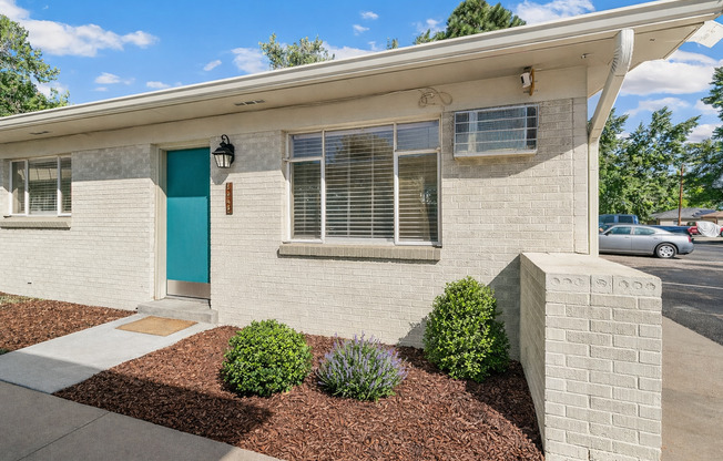 1 & 2 Bedroom Apartments for Rent in Lakewood, CO